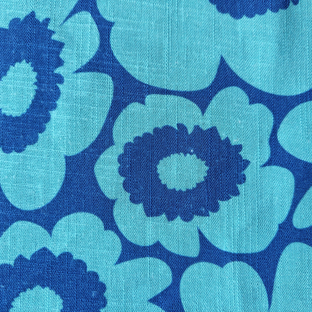 
                  
                    Load image into Gallery viewer, Viscose/Linen Retro Flowers Blue
                  
                