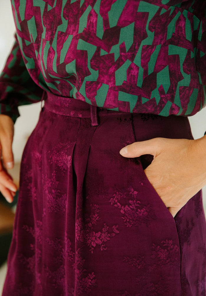 
                  
                    Load image into Gallery viewer, Pattern Skirt SILVANA
                  
                