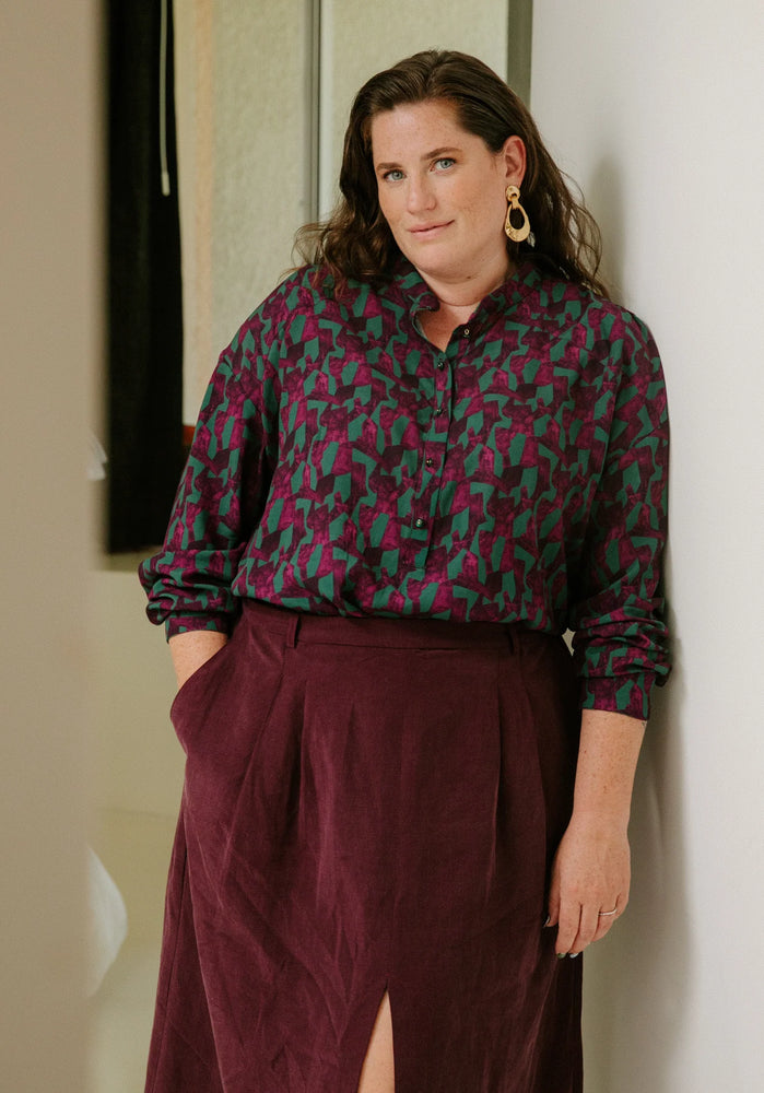 
                  
                    Load image into Gallery viewer, Pattern Shirt VITTORIA
                  
                
