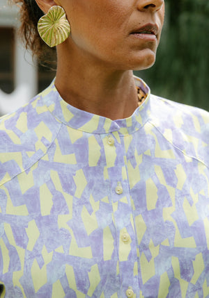 
                  
                    Load image into Gallery viewer, Pattern Shirt VITTORIA
                  
                