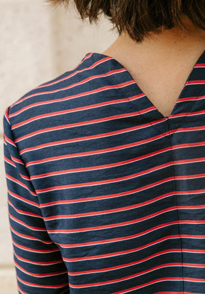 
                  
                    Load image into Gallery viewer, Pattern Blouse VOLATA
                  
                