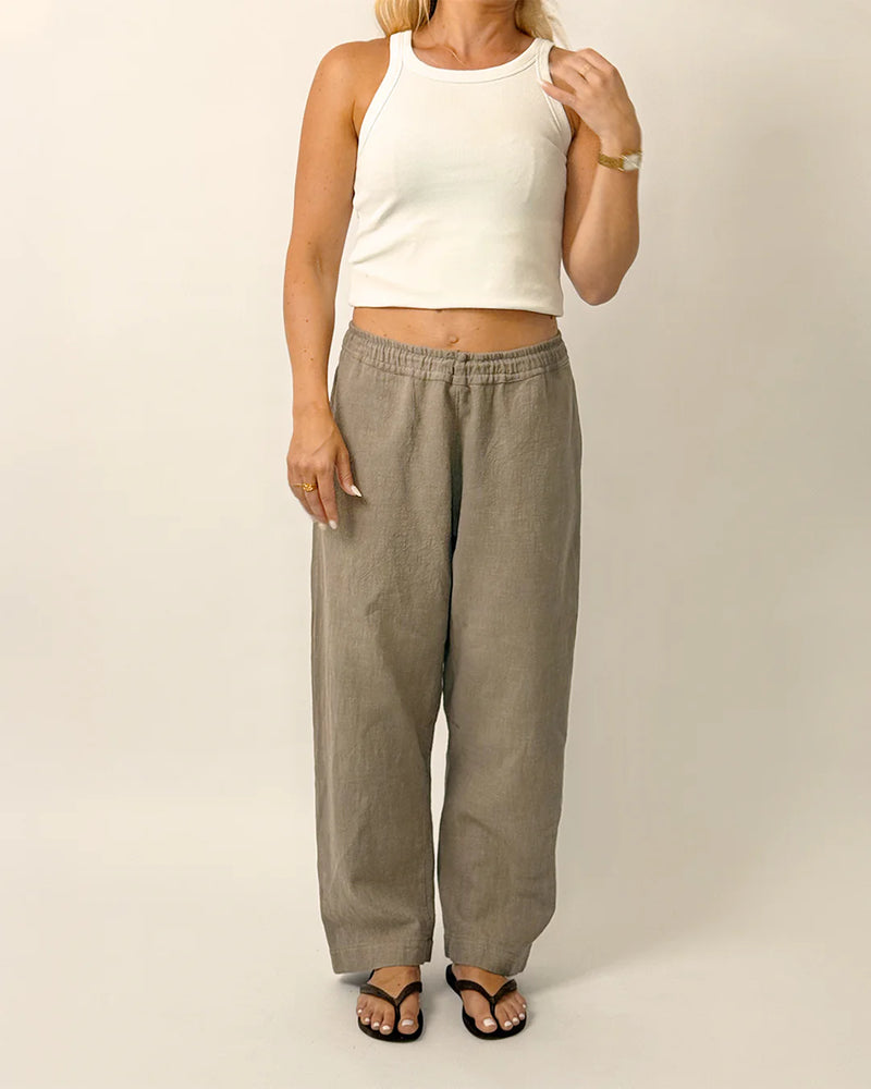 
                  
                    Load image into Gallery viewer, Pattern VOLUME Pants
                  
                